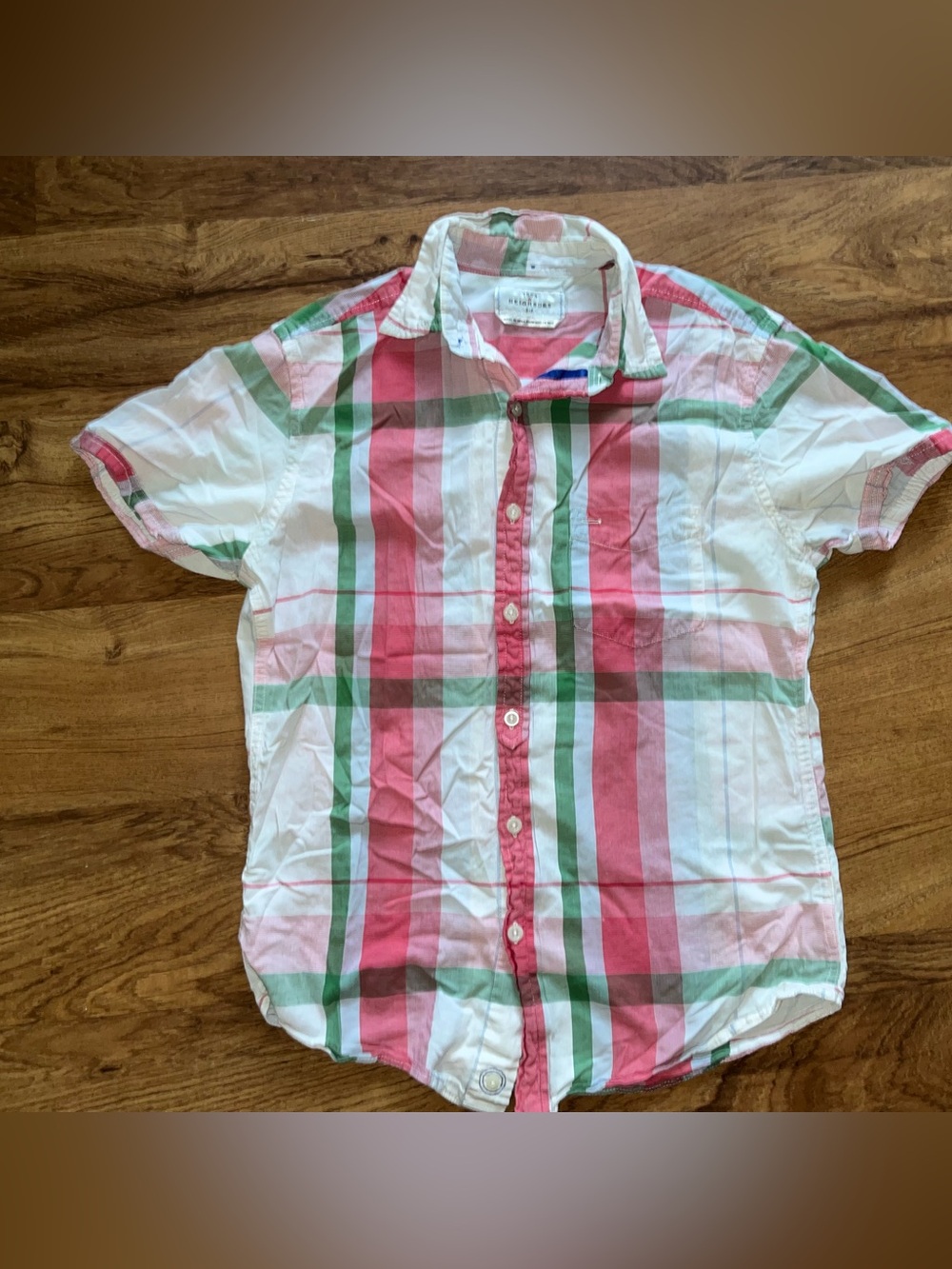Your Neighbors Plaid Button Up Shirt Men’s Small Short Sleeve